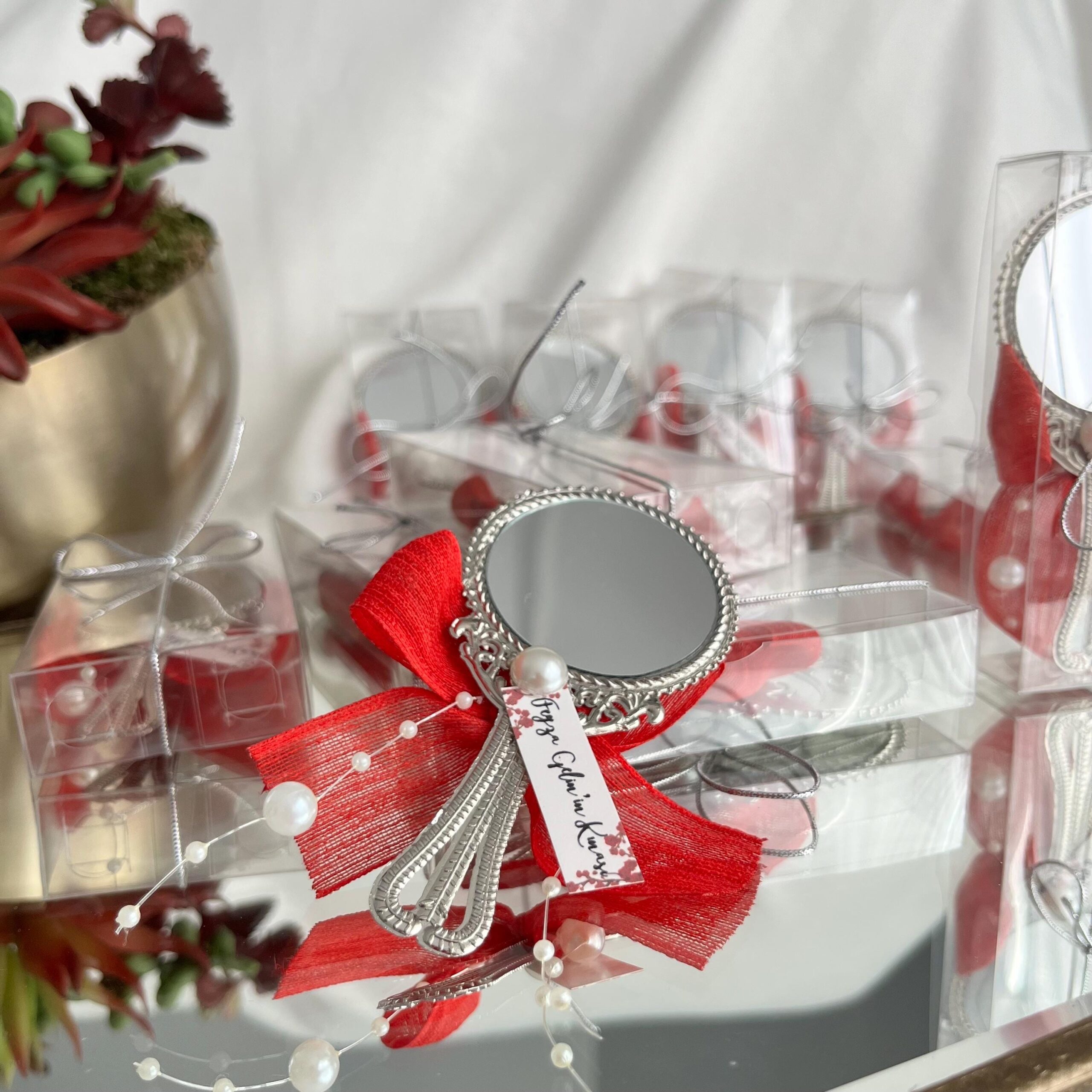 Personalized Mirror Wedding Favors, Red Party Gifts, Vintage Style Keepsake with Pearl Accent - Image 7