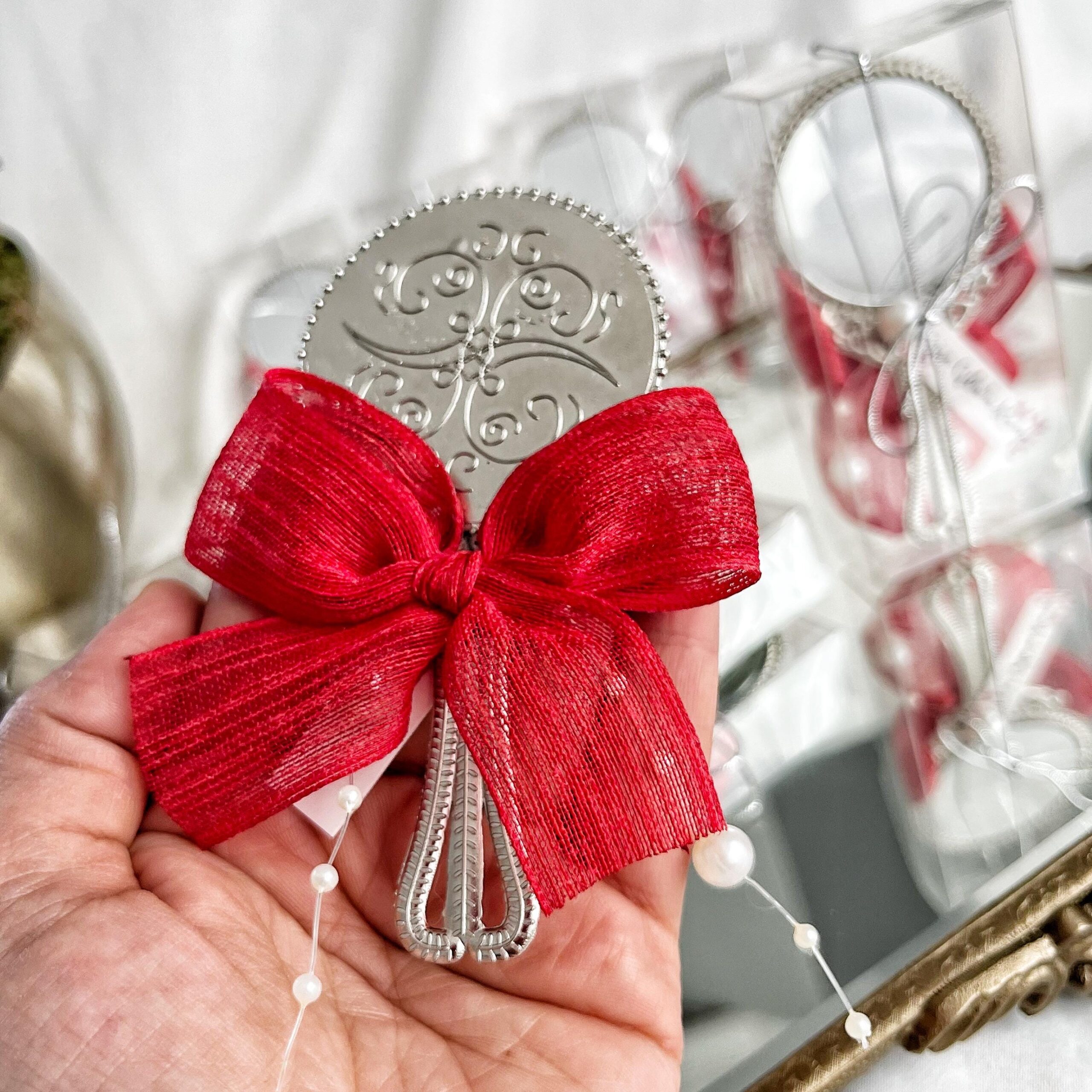 Personalized Mirror Wedding Favors, Red Party Gifts, Vintage Style Keepsake with Pearl Accent - Image 5